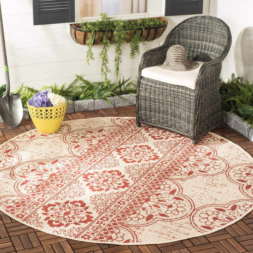 SAFAVIEH Washable Rug Outdoor Beach House Collection - 4' Round, Red & Cream, Non-Shedding & Easy to Clean, Ideal for Patio, Backyard, Mudroom (BHS174Q)