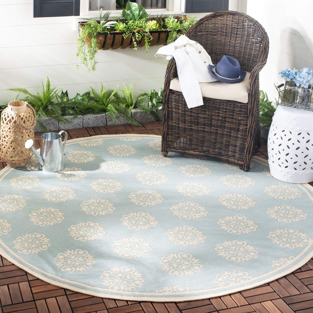 SAFAVIEH Washable Rug Outdoor Beach House Collection - 4' Round, Aqua & Cream, Non-Shedding & Easy to Clean, Ideal for Patio, Backyard, Mudroom (BHS181K)