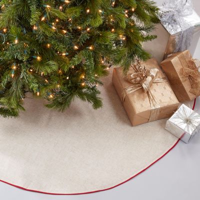 SARO LIFESTYLE Linen Christmas Tree Skirt  Toscana Collection  Natural with Red Piping  Classic Holiday Farmhouse Dcor, 72", Red