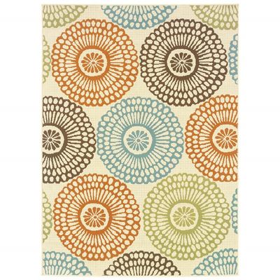 HomeRoots Polypropylene 5x8 Beige and Blue Medallion Indoor Outdoor Area Rug
