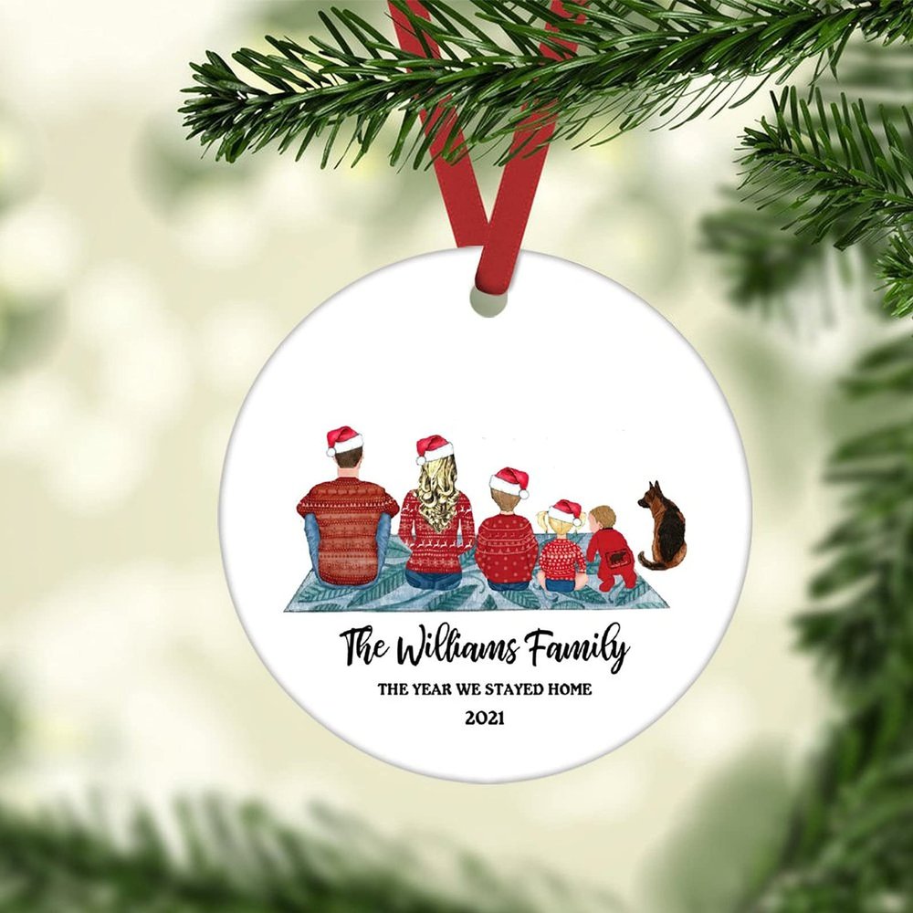 ArogGeld Christmas Ornament Family The Year We Stayed Home Ornament Couple Three Child Dog Christmas Ornament Pet Gifts Custom Christmas Tree Hanging Ornaments Decor Xmas Ornaments