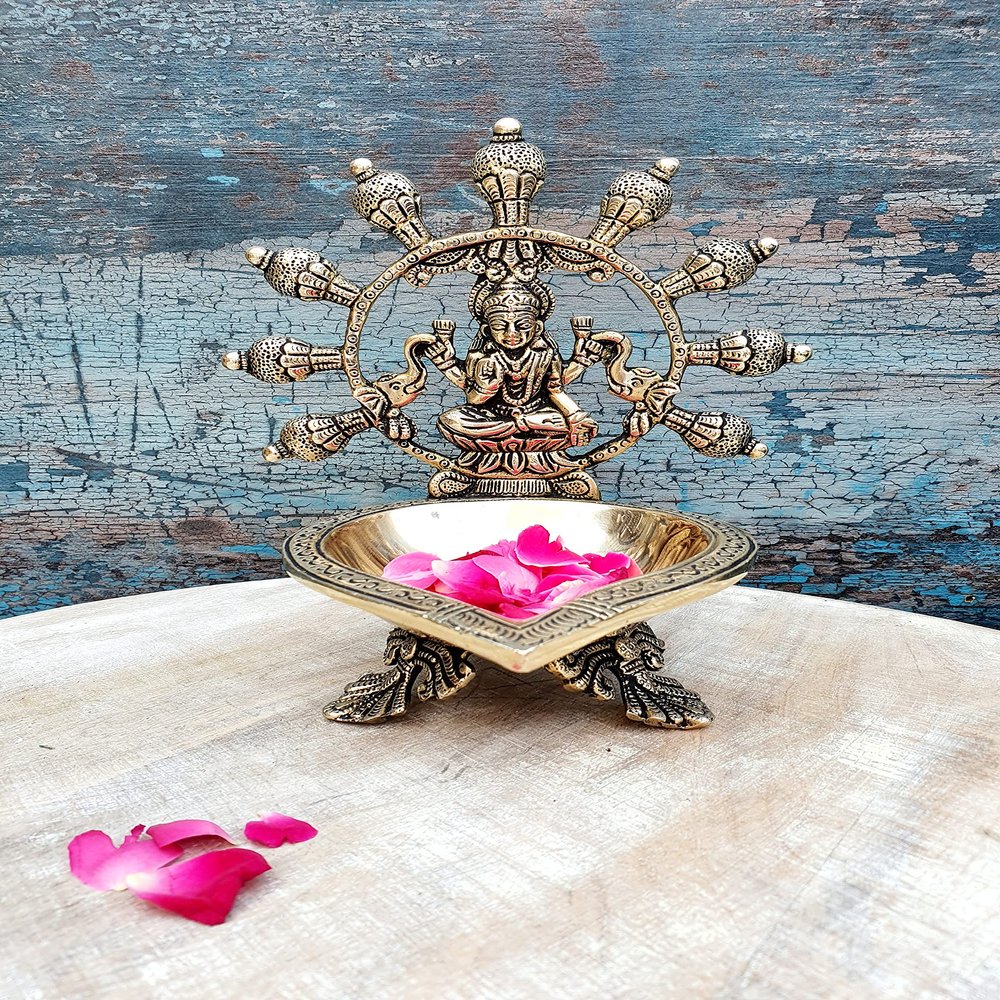 Mohan Jodero Lakshmi Deepak/Akhand Diya with Antique Home Decorative for Temple & Festival