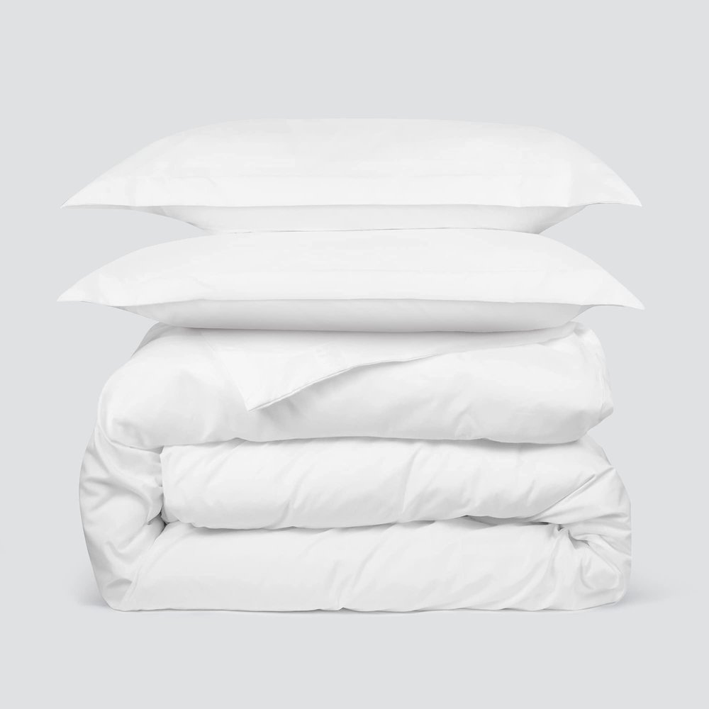 LaxLinen Hotel Quality 600 Thread Count 100% Long Staple Certified Giza Egyptian Cotton 3pc Duvet Cover Set Zipper Closer with Corner Ties (King/Cal-King 94x104 Size, White Solid)