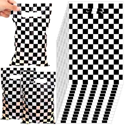 Chinco 50 Pcs Race Car Party Favors Race Car Goodie Bags Black and White Checkered Racing Treat Bags with Handles for Candy Goody Shower Birthday Decor, 6.4 x 10 Inch
