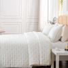 HIARUO 3-Piece King Quilt Set - Soft Warm Ultrasonic Reversible Coverlet Bedspread Set (104 x 90 Inch) with 2 Pillow Sham (20 x 36 Inch), White view 4