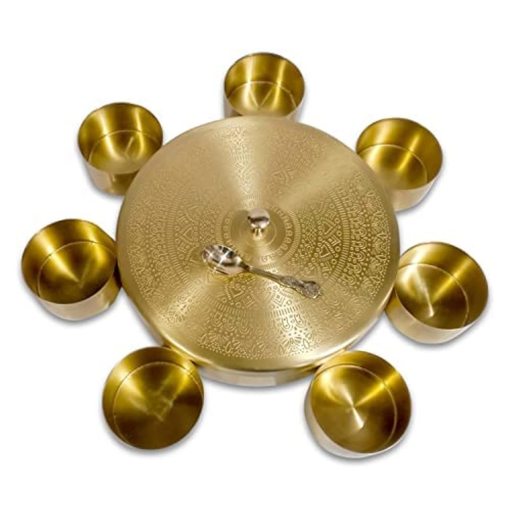 PSQURMART Spice Jar Container Brass Masala Box Spice Box Masala Dani Box Set With 7 Brass Containers and 1 Brass Spoon, Masala Spice Container Golden Spice Container with Embossed Lid (Design-3)