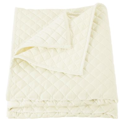 HiEnd Accents Velvet Diamond Quilt, Twin Size, Cream Solid Color, Classic Traditional Luxury Bedding, Soft Lightweight Bed Cover