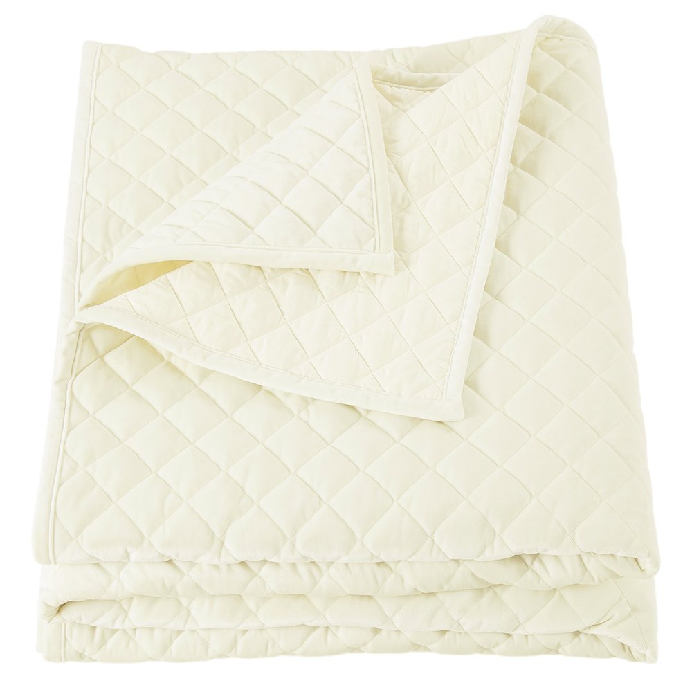 HiEnd Accents Velvet Diamond Quilt, Twin Size, Cream Solid Color, Classic Traditional Luxury Bedding, Soft Lightweight Bed Cover