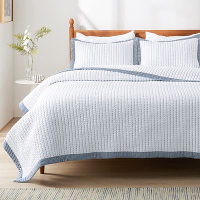 Bedsure White Quilts King Size - King Quilt Bedding Set Bedspread Coverlet, Lightweight Corduroy Pattern Bedspread, 3-Piece Set with 106"x96" Coverlet & 2 Pillow Shams, All-Season Soft Microfiber