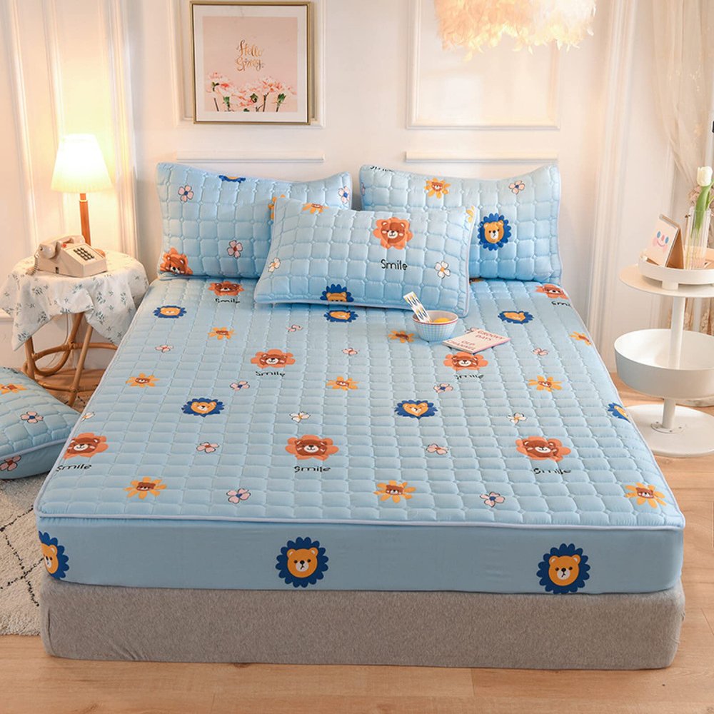 CFYCYHDZHT King Bed Sheet Set,Cotton Quilted Warm and Non-Slip Box Spring Bed Mattress Topper,Boy and Girl Bedroom Cartoon Print Bodyguard Hat,Bear,200220cm