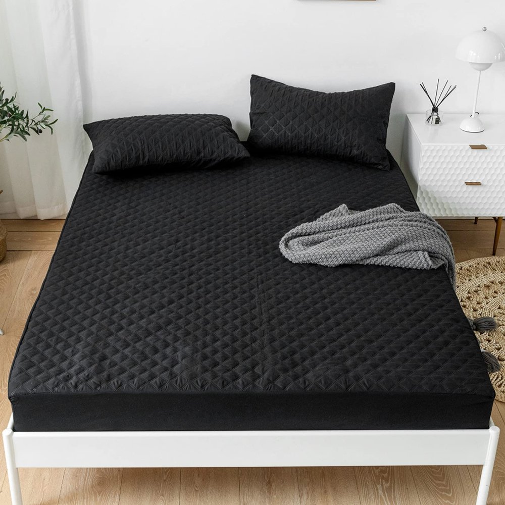CFYCYHDZHT Bedding Fitted Sheets,Kids Bedroom Quilted Waterproof Mattress Protector, Hotel Solid Color Deep Pocket Mattress Topper for Full Queen King Bed,Black,Twin XL 99190cm+35cm