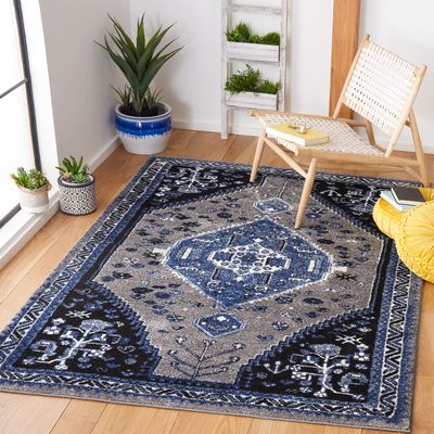 SAFAVIEH Area Rug 8x10 - Vintage Hamadan Collection - Large - Beige & Black, Traditional Oriental Design, Non-Shedding & Easy Cleaning, Ideal for Living Room, Bedroom, Office, Dining Space (VTH201B)