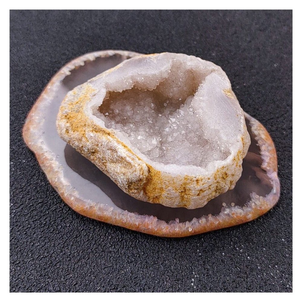 ZTBH Natural Meditation Crystal Natural White Agate Geode Cluster and Plate Crystal Mineral Specimen Quartz Rough Stone Point Healing Home Decoration Gift Crystal Stone