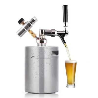 YUEWO Mini Beer Keg, Beer Pressurized Growler Tap System, 304 Stainless Steel Portable Dispenser Kegerator Kit with Co2 Regulator to Carbonation for Draft, Homebrew, Craft Beer (128OZ)
