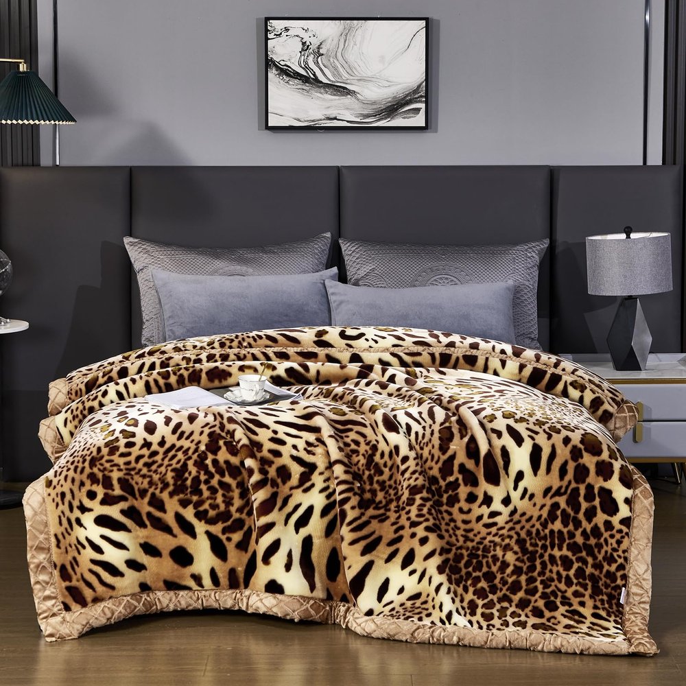 9 lb.Korean Faux Mink Fleece Blanket 77x90 inch - 2 ply Soft Warm Plush Flannel Blanket for The Cold Night.Leopard Print.