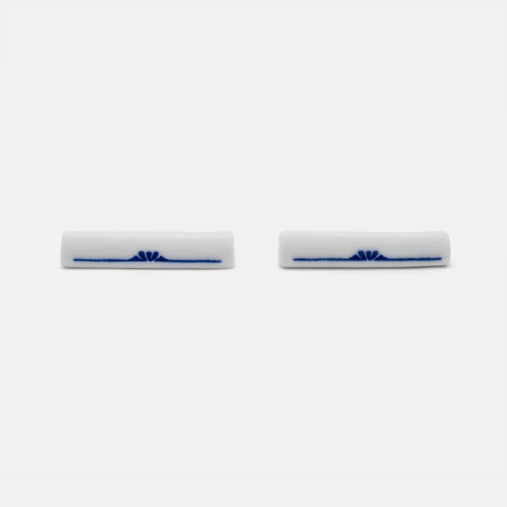 Azmaya Handcrafted Imban Japanese Porcelain Chopstick Rest Pair Hashioki - Asahi