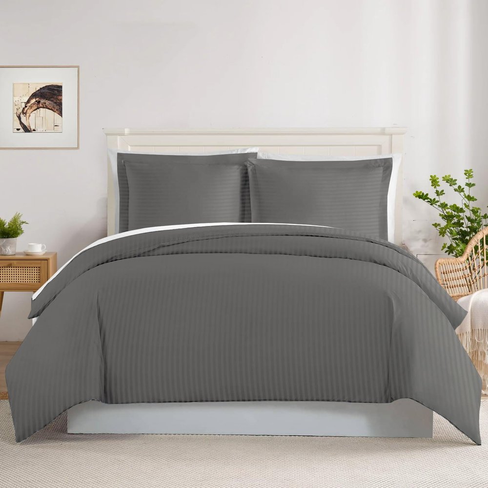 Dazzles Collection 600 Thread Count True Luxury Hotel Quality 100% Egyptian Cotton Duvet Cover Set, 3 Pieces with (Button Closure), Oversize King (98 x 118), Grey Stripe.