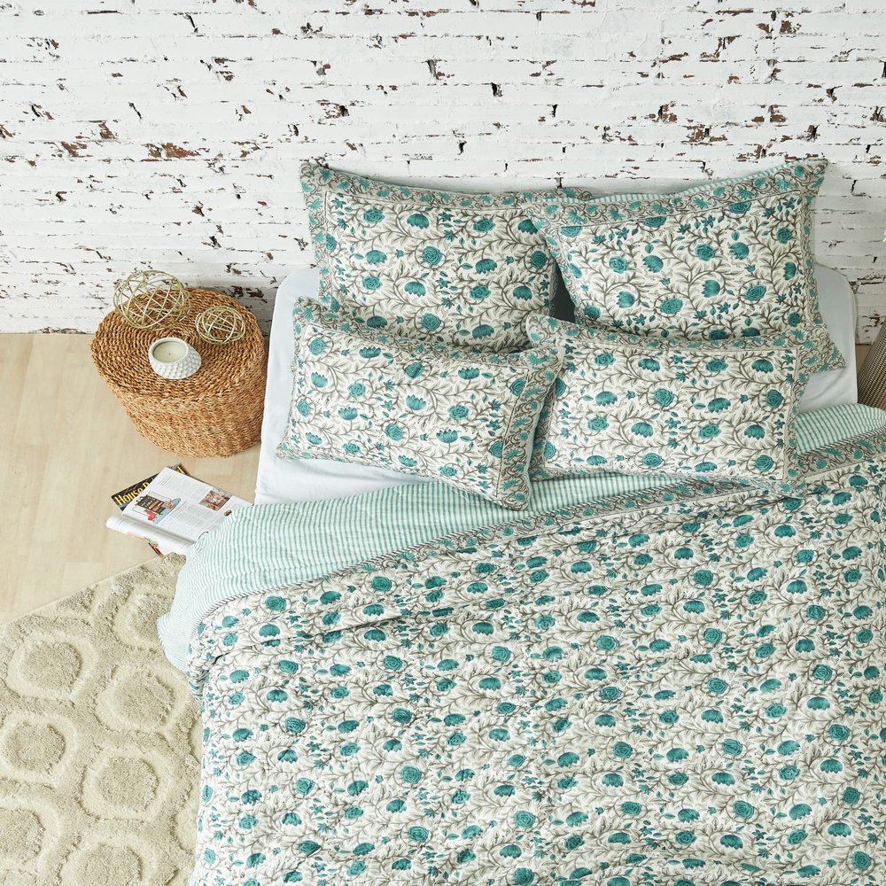 carol & frank Victory Surf Twin Quilt Twin Blue