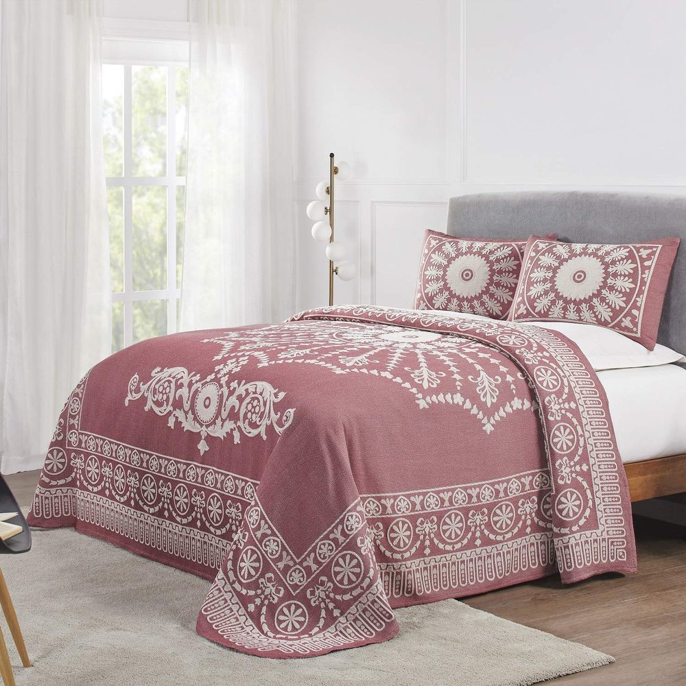 BLUENILEMILLS BNM Cotton Blend Matching Pillow Shams, Light Weight Blanket, Classic Medallion Bedspread Set, Twin, Berry Red