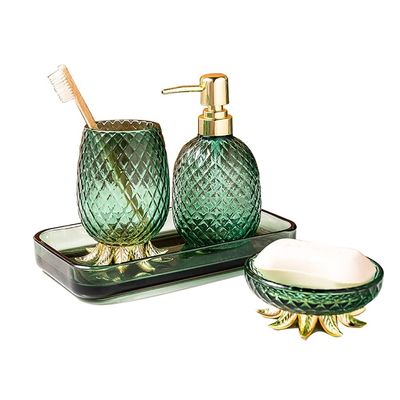 DSMYYXGS 4 Pcs Pineapple Bath Accessories Set Glass Glass Crystal Pattern Extruded Metal Nozzle Steady Pineapple Head Bathroom Set Luxury Lotion Dispenser, Storage Tray, Cups, Soap Dish