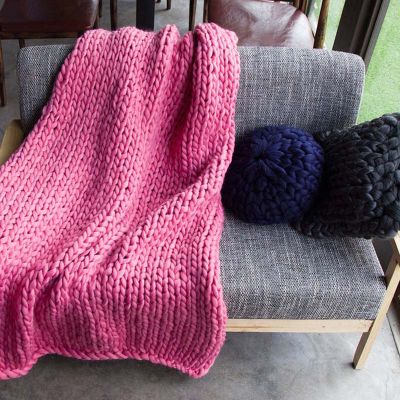 BAILR Chunky Knitted Throw Blanket 3979inch, Cozy Chunky Blankets, Large Throw Bed Blanket for Couch, Sofa, Home Decor, Gift - Machine Washable (I 100200cm)