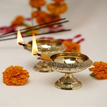 Frienemy Presents Brass Diwali Kuber Deepak On Stand (Gold_2 Inch X 2.5 Inch X 2 Inch) #Frienemy-105