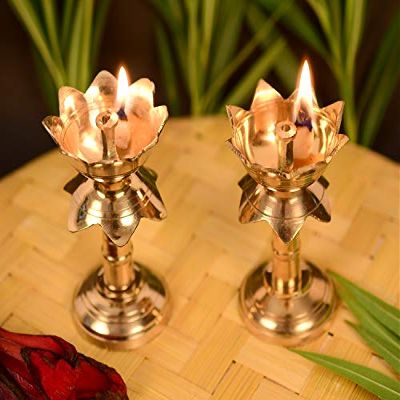 Frienemy Presents Set of 2 Pure Brass Diya for Puja Temaple Decoration, Lotus Shape Pillar Diya Stand Oil Lamp for Home Mandir Pooja Articles Decor Gifts (Size 3.8#Frienemy-190