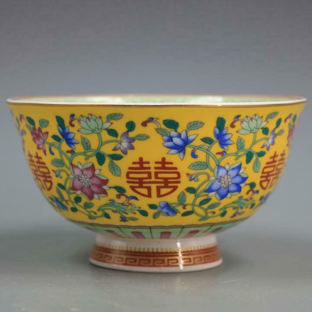 11.7cm Chinese Qing Qianlong Famille Rose Porcelain Hand Painted Pattern Bowl