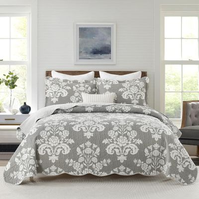 BCOTTOND Queen Size Quilt - 100% Cotton Grey Quilt Set, Gray Floral Pattern Farmhouse Bedspread Set, Queen Lightweight Reversible Queen Quilt Bedding Set for All Season,Gray Grey White 3-Piece