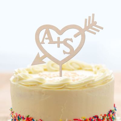 Wooden Wedding Cake Topper, Monogram Custom Initials Personalized Mr And Mrs Cake Toppers, Cute Wedding Cake Topper Rustic Wedding Cake Topper, Romantic Wedding Decoration