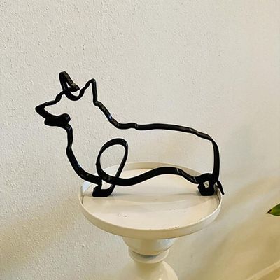 ROTORS Dog Minimalist Art Sculpture, Metal Abstract Dog Line Geometric Drawing Art Statue, Creative Puppy Line Drawing Ornaments for Wall Living Room Home Office Desk Decoration (Corgi)