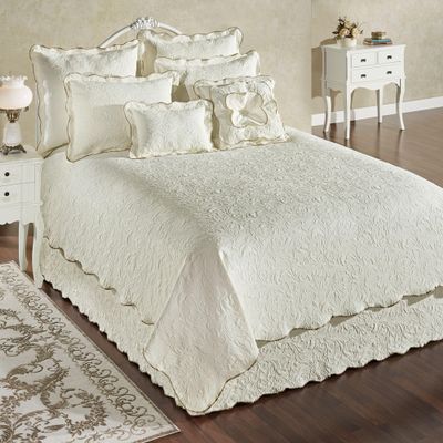 Touch of Class Vienna Oversized Light Cream Woven Matelasse Scroll Bedding Queen Coverlet Set