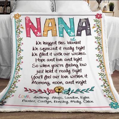 NAZENTI Personalized Nana Blanket Letter Blanket Birthday Gift for Mom Gift for Her Nana Birthday Gift for Mom Grandma Gift for Mimi Nana