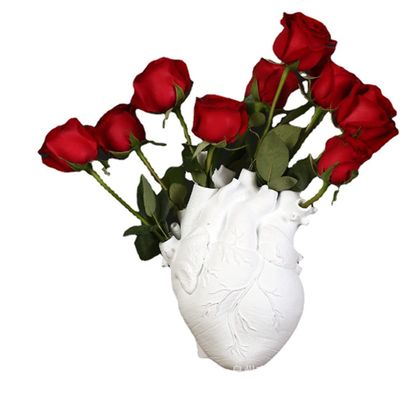6 Inches Creative Anatomical Heart Vase,Heart Shaped Decor Resin Flower Pot Modern Unique Nordic Art Style Decorative Vase for Desktop Home Decoration Wedding Valentine's Day Gift (White)