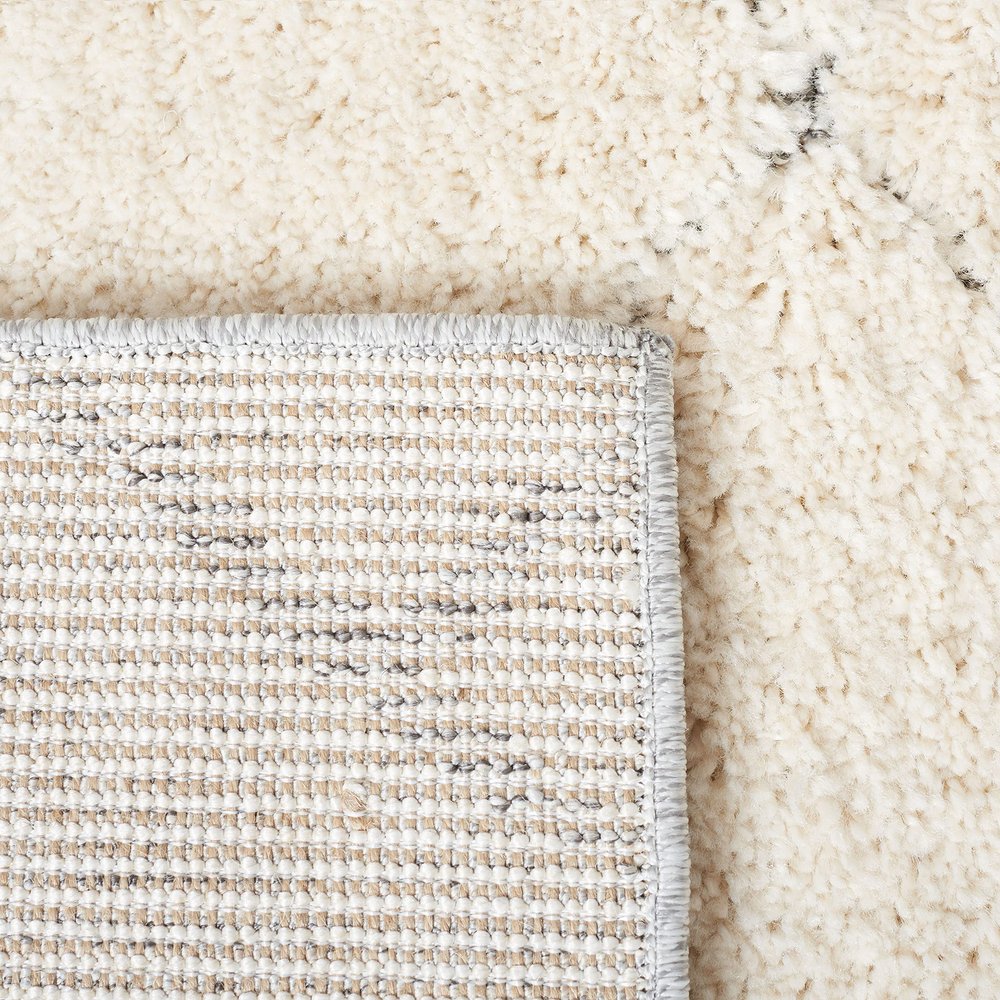 Martha Stewart x SAFAVIEH Shag Rug Collection - 2'6" x 3'9", Light Grey, & White, Non-Shedding & Easy Cleaning, Ultra Plush Thick Pile, Ideal for Living Room, Bedroom, Accent Space (MSR0727F)