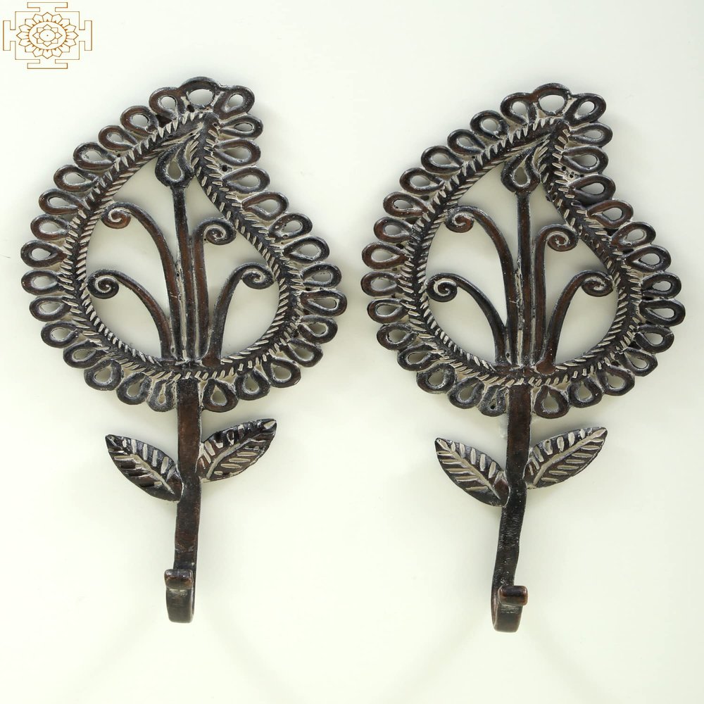 8' Brass Vintage Tribal Leaf Design Key Hanger (Pair) - Brass