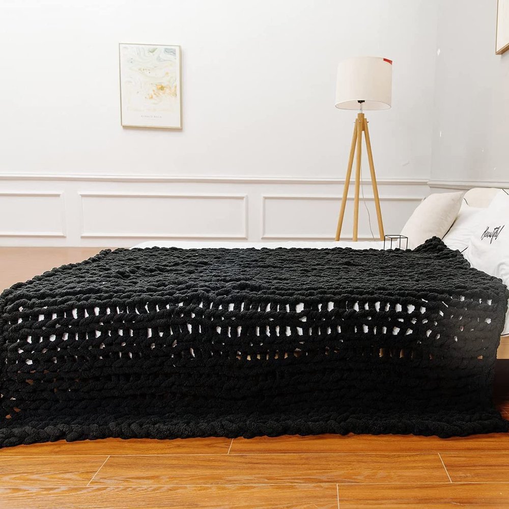 Gruytoie Chenille Chunky Knit Throw Blanket, Handmade Warm Soft Cozy Thick Yarn Knitted Crochet Blanket, for Bed Sofa Couch Home Decor Gift