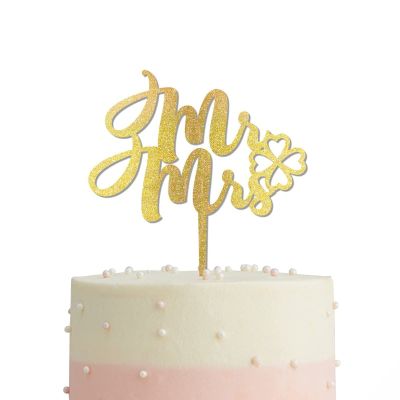 JuneLucky Mr & Mrs Wedding Cake Topper,St. Patrick's Day Wedding Cake Topper,Personalized Cake Topper for Engagement Anniversary Wedding Party Decor,Bridal Shower Rustic Wood Cake Toppers