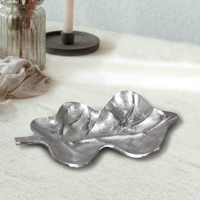 Handmade Decorative Silver Color Coated 12 x 9 x 2 Cms Aluminium Tray GMVK058