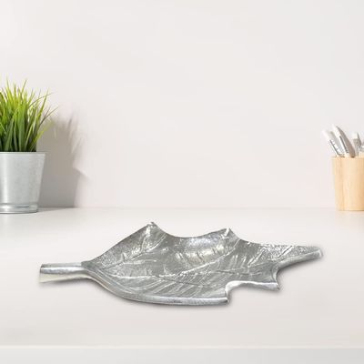 Handmade Decorative Silver Color Coated 8.26 x 5.9 x 0.78 Inches Aluminium Tray 042AB