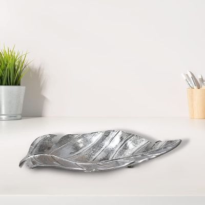 Handmade Decorative Silver Color Coated 16.5 x 8 Cms Aluminium Tray GMVK059