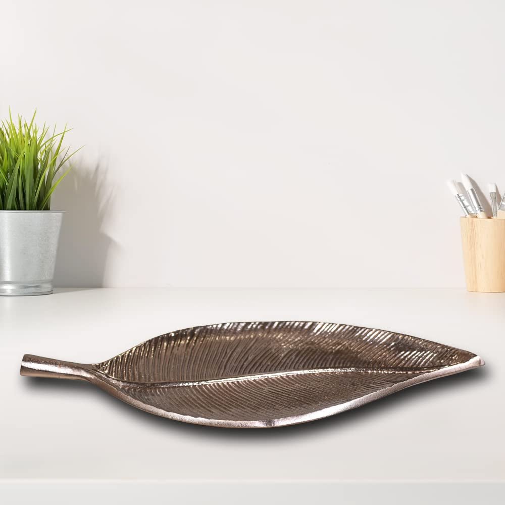 Handmade Decorative Bronze Color Coated 27.5 x 15.5 x 2 Cms Aluminium Tray GMVK037