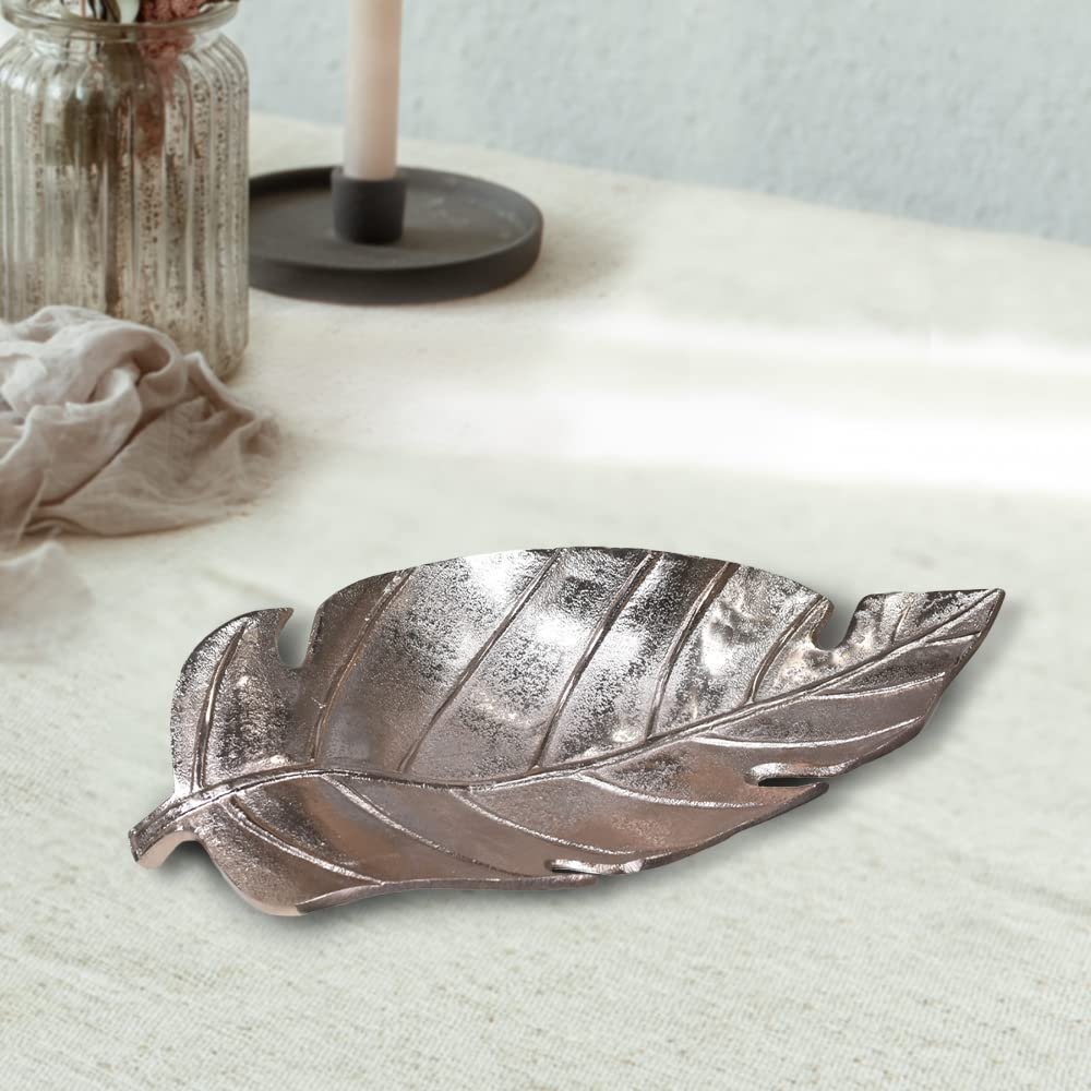 Handmade Decorative Bronze Color Coated 16.5 x 8 Cms Aluminium Tray GMVK059