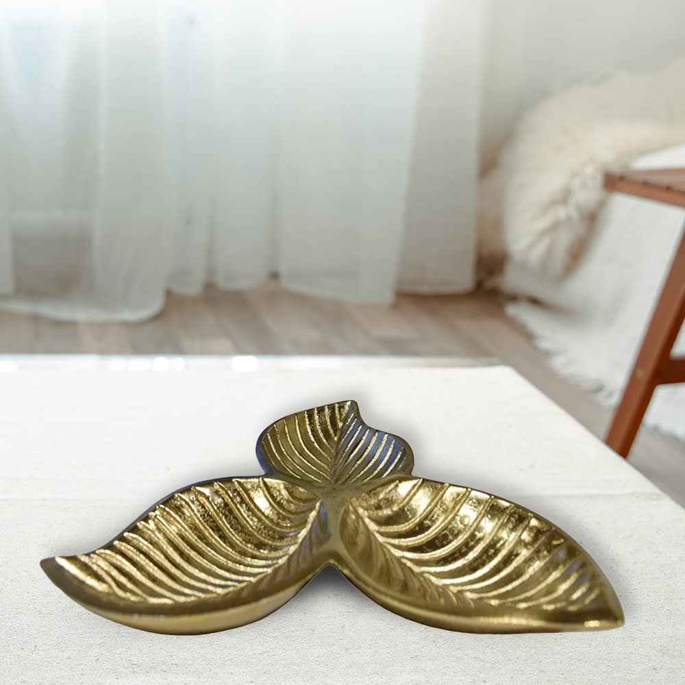 Handmade Decorative Gold Color Coated 21 x 21 x 2.5 Cms Aluminium Tray GMVK038