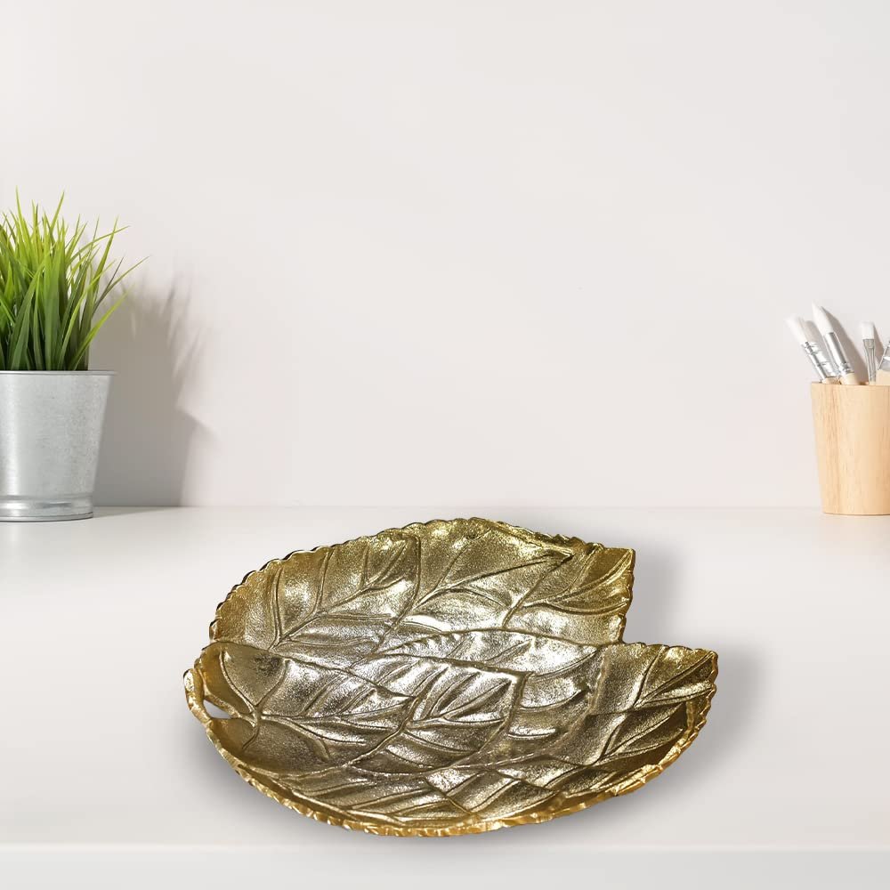 Handmade Decorative Gold Color Coated 38 x 33 x 6 Cms Aluminium Tray GMVK030