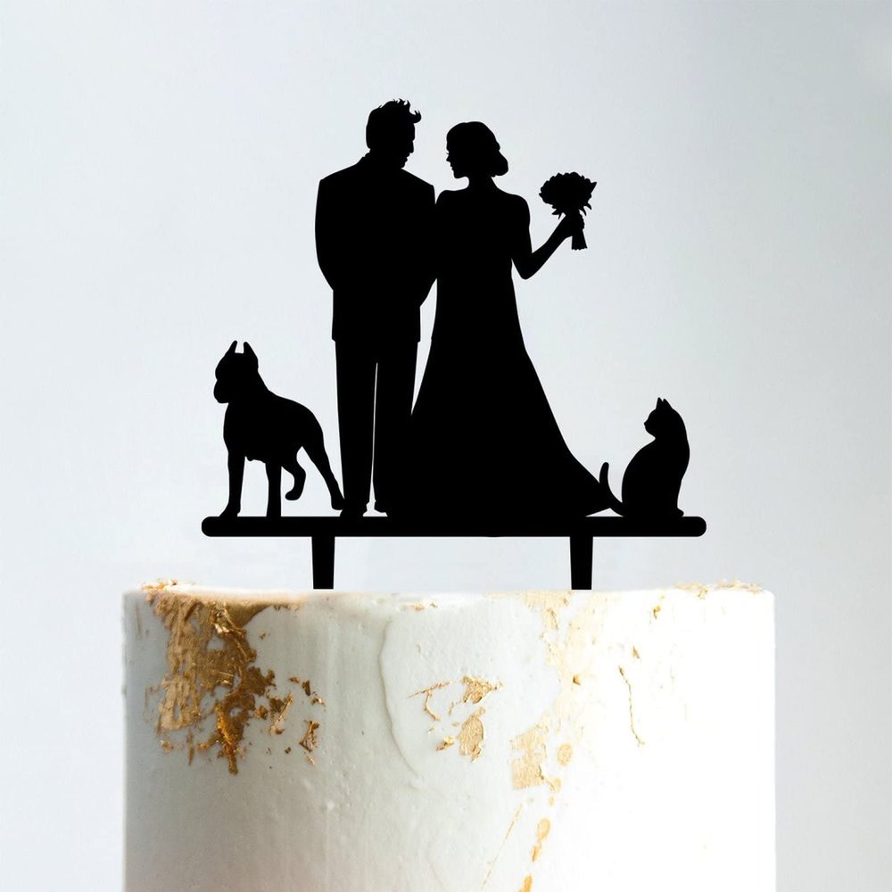 Mr & Mrs Rustic Wreath Couple's Names Cake Topper Bride And Groom with Pet Wedding Cake Topper Couple Silhouette Personalized Cake Topper Rustic Wreath Cake Topper Black Acrylic, 6 Inch
