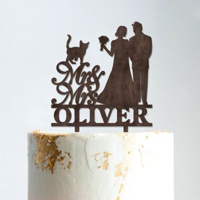 Mr & Mrs Rustic Wreath Couple's Names Cake Topper Bride And Groom with Pet Wedding Cake Topper Couple Silhouette Custom Cake Topper Script Cake Toppers for Wedding Brown Wood, 6 Inch