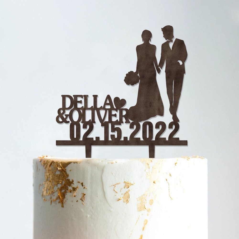 Mr And Mrs Wedding Cake Topper Bride And Groom with Pet Wedding Cake Topper Couple Silhouette Personalized Cake Topper Rustic Wreath Cake Topper Brown Wood, 6 Inch