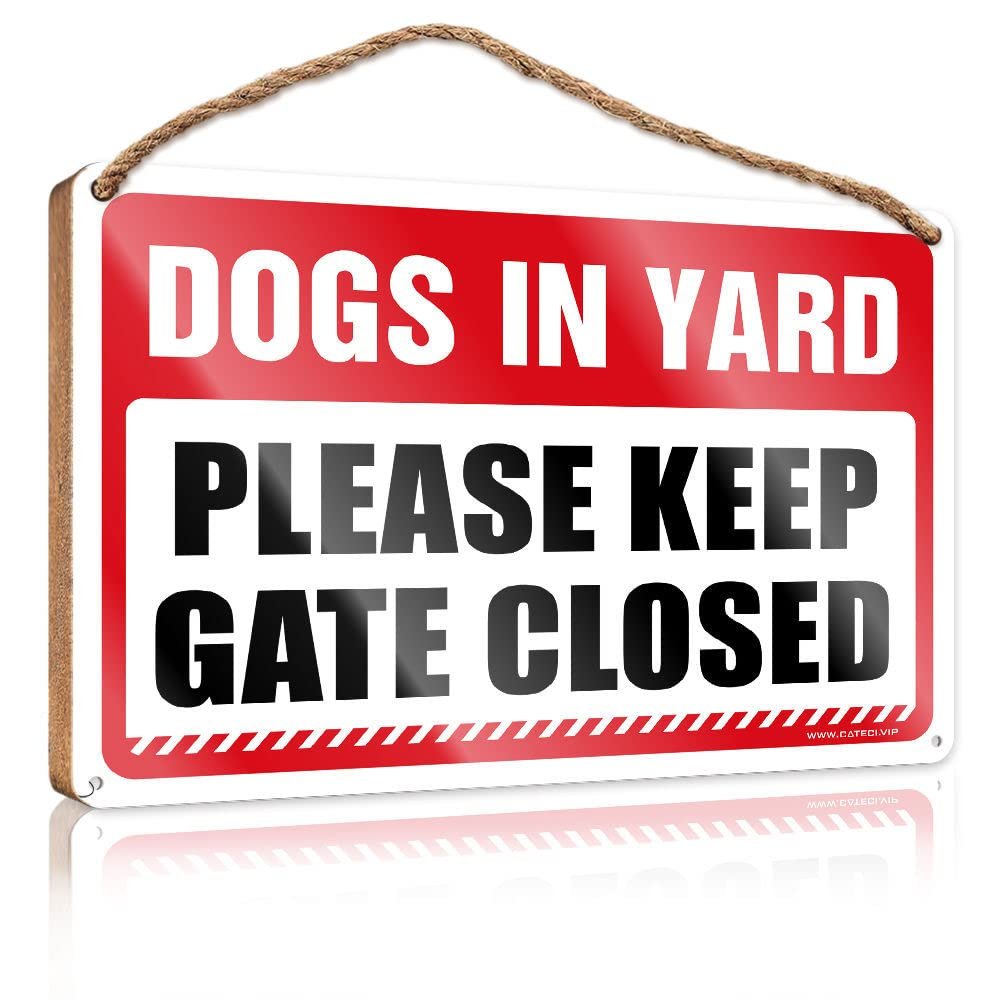 gaeruite Welcome Front Door Sign Dogs in Yard Keep Gate Closed Hanging Wooden Plaque Decoration Christmas Decoration (Size : 15X28CM)