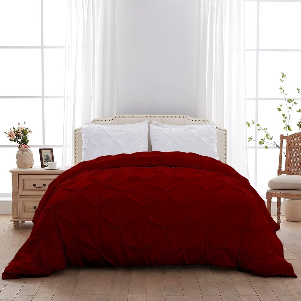 1 PC Pinch Pleated Comforter - Burgundy Queen (88'' x 92'') Quilted - 100% Cotton 500 GSM Fill Power Beautiful Pinch Pleat Design Warm Down Alternative Comforter Only